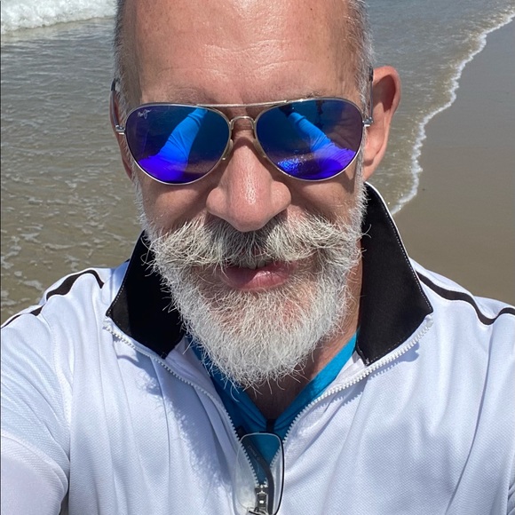 Meet your Posher, Kevin - Picture 3 of 4